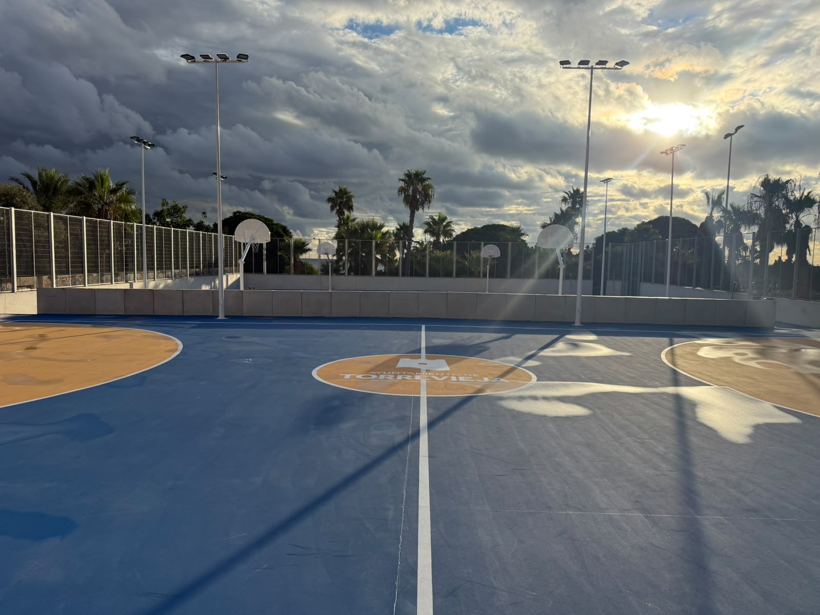 PISTA DEPORTIVA LA MATA 2